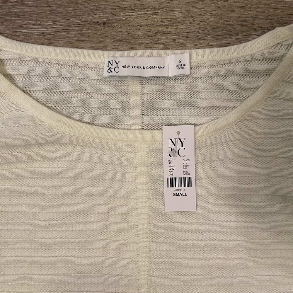 Sweater - Picture 2 of 6